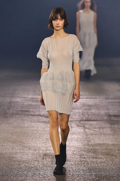Look 40